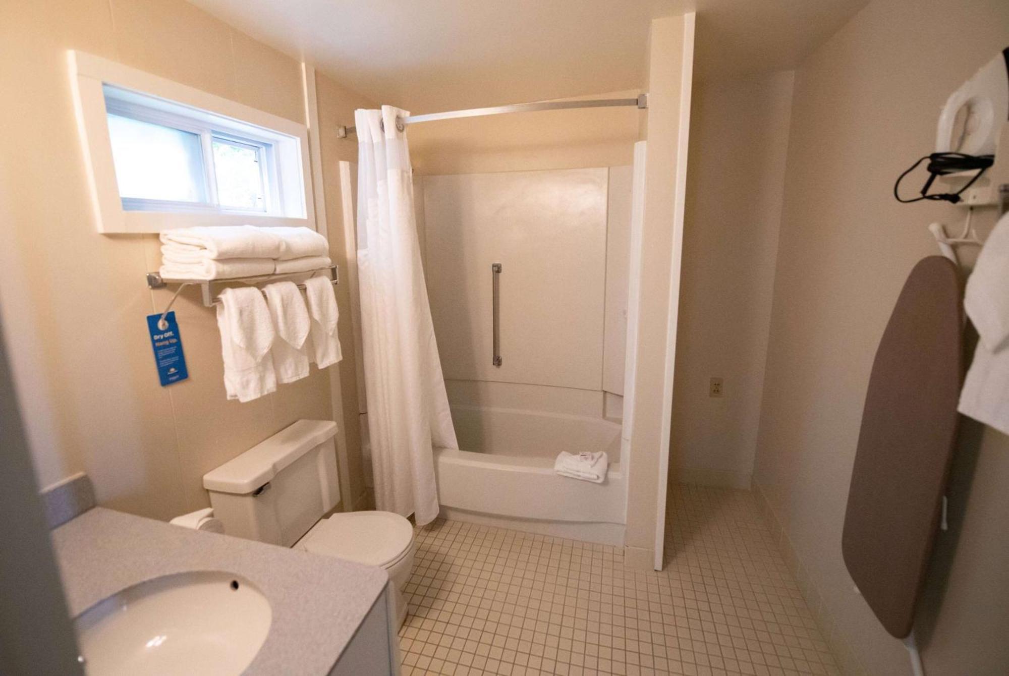 Days Inn By Wyndham Bar Harbor Exteriör bild